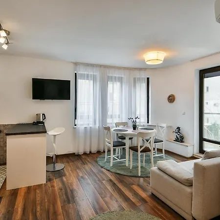 Flat 1 Lejlighed Varna